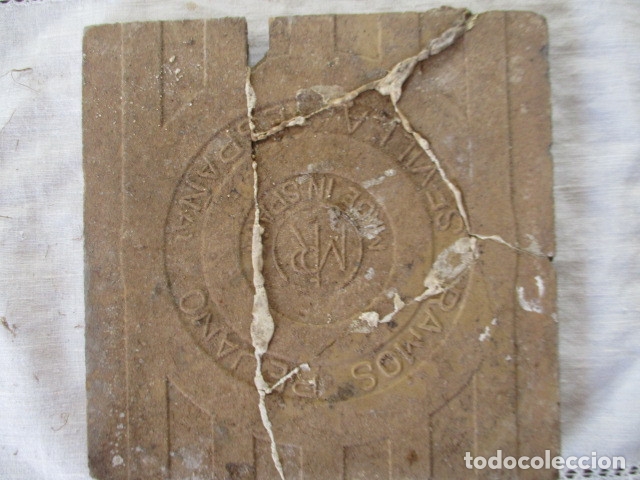 Antig&uuml;edades: azulejo Ramos Rejano pintado - Foto 2