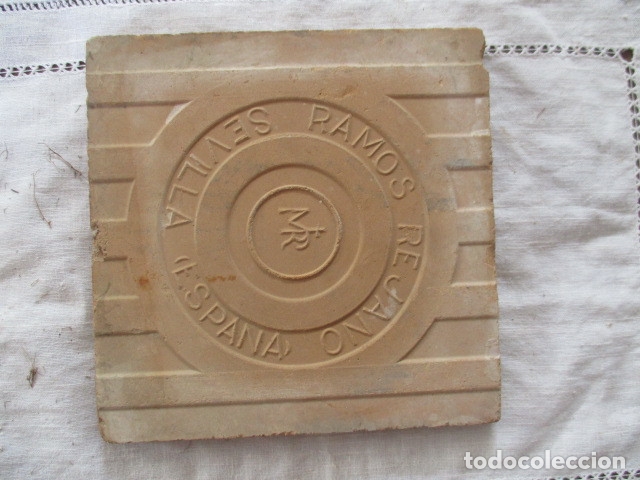 Antig&uuml;edades: azulejo Ramos rejano pintado - Foto 2
