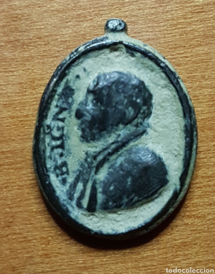 Antig&uuml;edades: Antigua medalla San Ignacio IHS - Foto 1