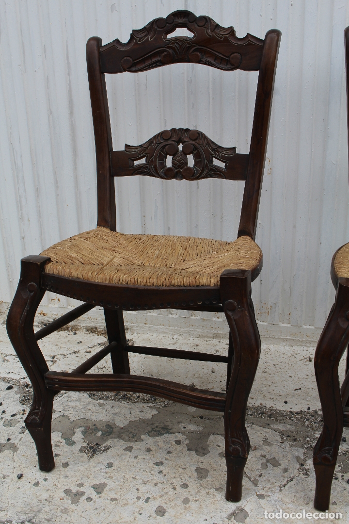 Antig&uuml;edades: pareja de sillas en madera y enea - Foto 4