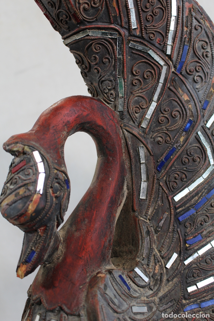 Antig&uuml;edades: cisne en madera con cristales - Foto 4