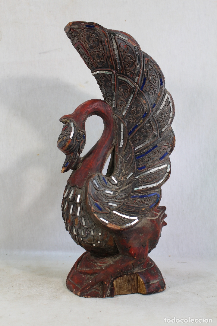 Antig&uuml;edades: cisne en madera con cristales - Foto 7