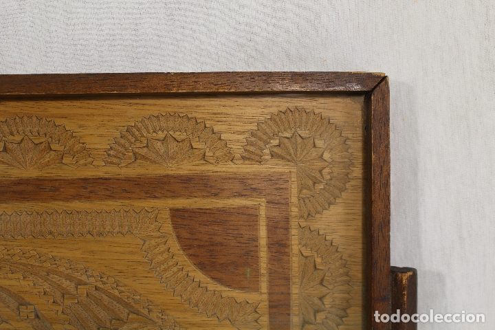 Antig&uuml;edades: bandeja en madera tallada - Foto 4