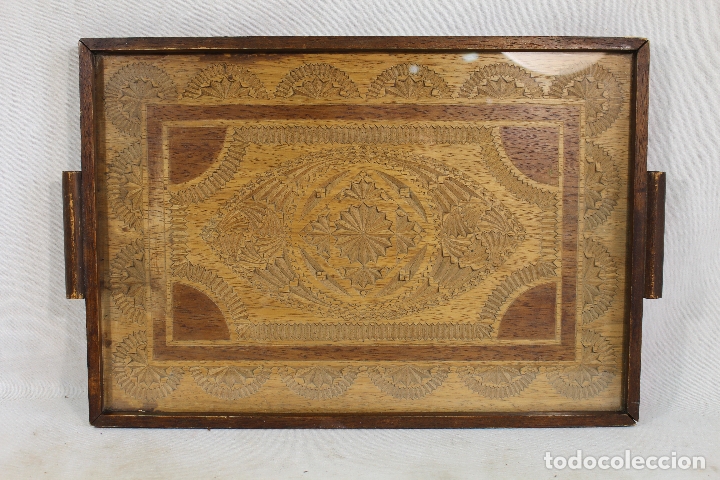Antig&uuml;edades: bandeja en madera tallada - Foto 5