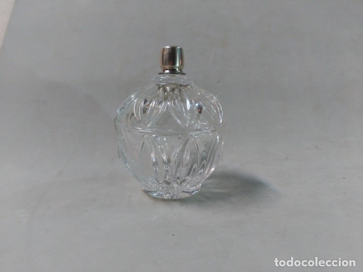 Antiquit&auml;ten: CAJA, CAJITA DE CRISTAL TALLADO CON TAPON DE PLATA