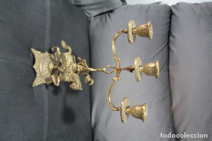 Antig&uuml;edades: PAREJA PORTAVELAS BRONCE - Foto 4