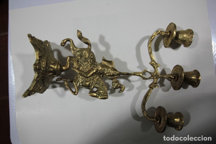 Antig&uuml;edades: PAREJA PORTAVELAS BRONCE - Foto 6