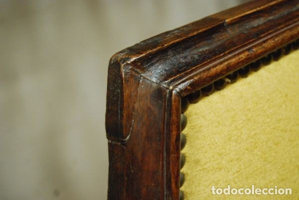 Antig&uuml;edades: Sill&oacute;n tapizado en ocre amarillo - Foto 5