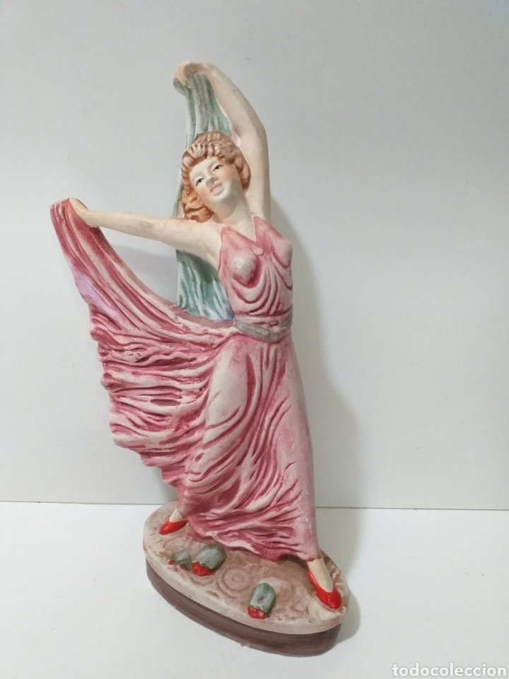 Antig&uuml;edades: Bailarina de cer&aacute;mica - Foto 1