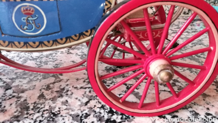 Antig&uuml;edades: PRECIOSA CARROSA REAL DE MADERA - Foto 3