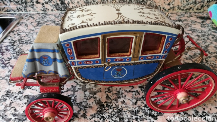 Antig&uuml;edades: PRECIOSA CARROSA REAL DE MADERA - Foto 1
