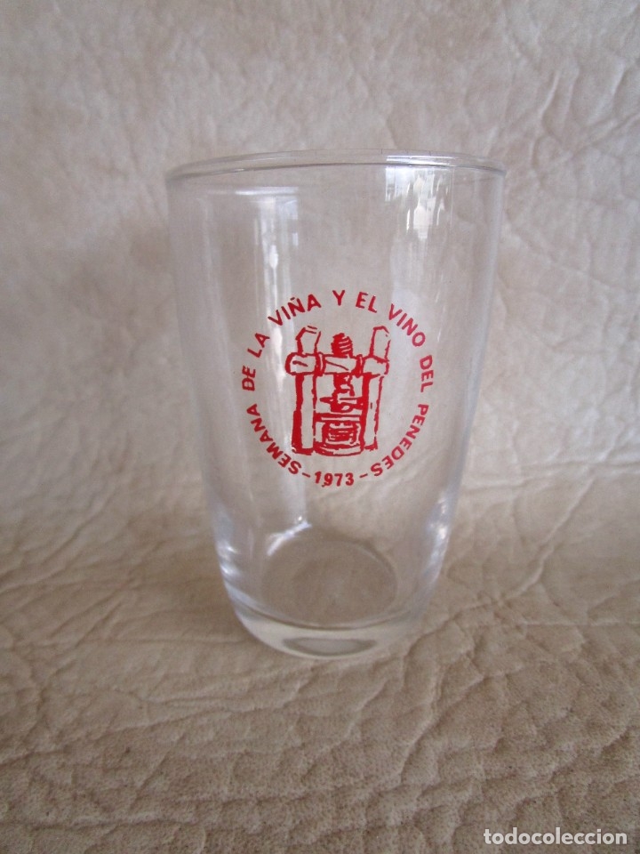 Antiguidades: VASO RECUERDO SEMANA DE LA VI&Ntilde;A Y EL VINO DEL PENEDES 1973