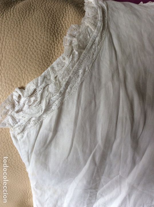 Antig&uuml;edades: Antiguo camis&oacute;n de se&ntilde;ora - Foto 2