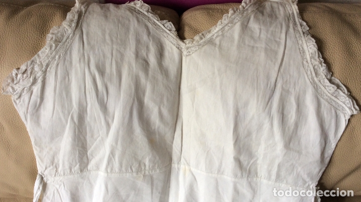 Antig&uuml;edades: Antiguo camis&oacute;n de se&ntilde;ora - Foto 3