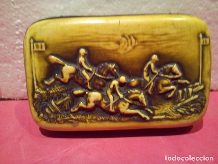 Antig&uuml;edades: Caja Inglesa s.XIX en celuloide y metal - Foto 1