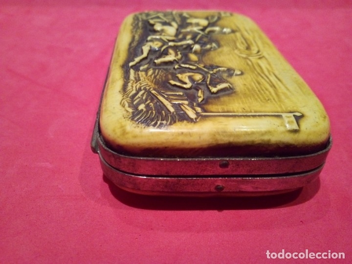 Antig&uuml;edades: Caja Inglesa s.XIX en celuloide y metal - Foto 6