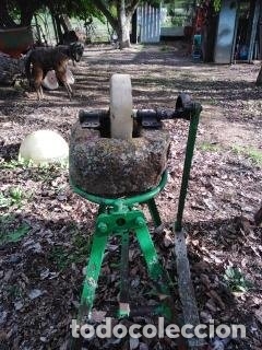 Antig&uuml;edades: RUEDA DE AFILAS CON PEDAL - Foto 2