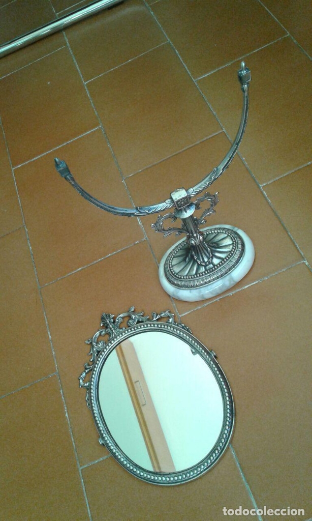 Antig&uuml;edades: Espejo de tocador. A&ntilde;os 70 - Foto 2