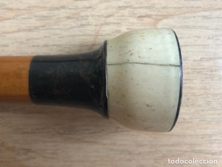 Antig&uuml;edades: Baston de madera y marfil - Foto 3
