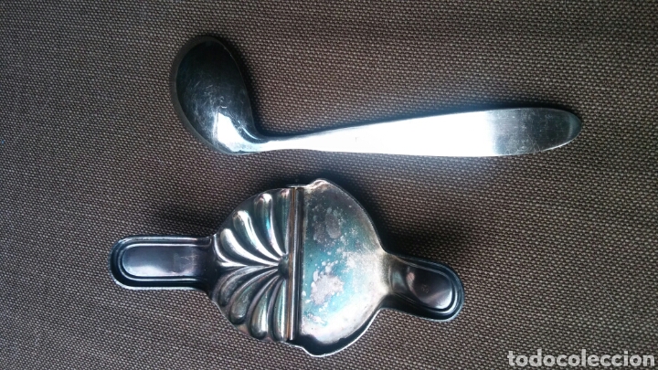 Antig&uuml;edades: * 2 piezas - cucharillo y exprimidor limon - Foto 6