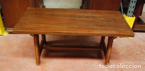 Antig&uuml;edades: Mesa baja de madera rectangular en estilo castellano - Foto 1