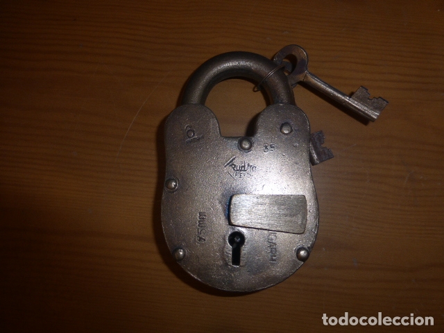 Antig&uuml;edades: CANDADO CON DOS LLAVES, FUNCIONANDO - Foto 1