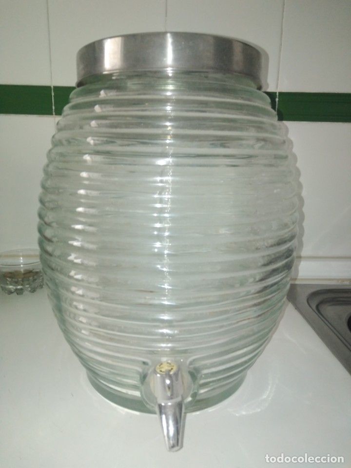 Antiquit&eacute;s: Recipiente de cristal con grifo para variosvyipos de liqidos