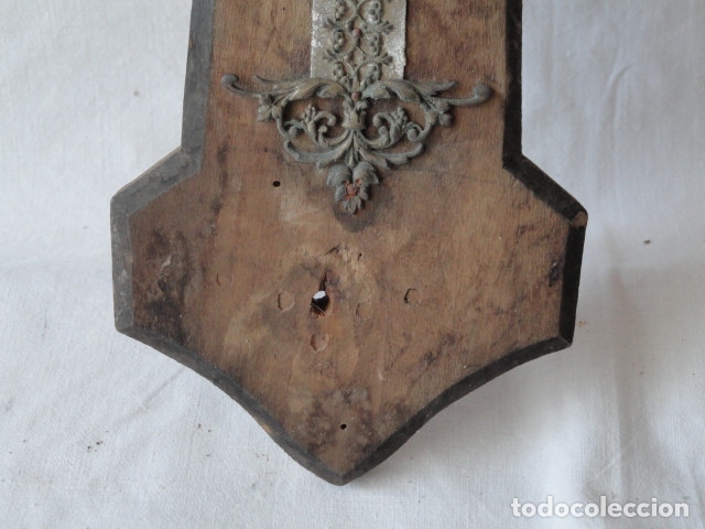 Antig&uuml;edades: ANTIGUA BENDITERA DE MADERA CON CRUCIFIJO. - Foto 9