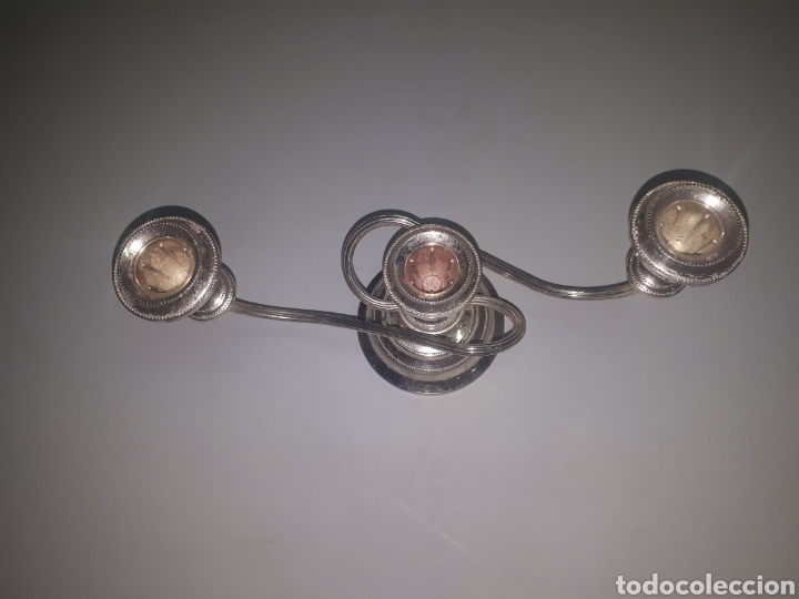 Antig&uuml;edades: Candelabro de 3 velas color plateado - Foto 2