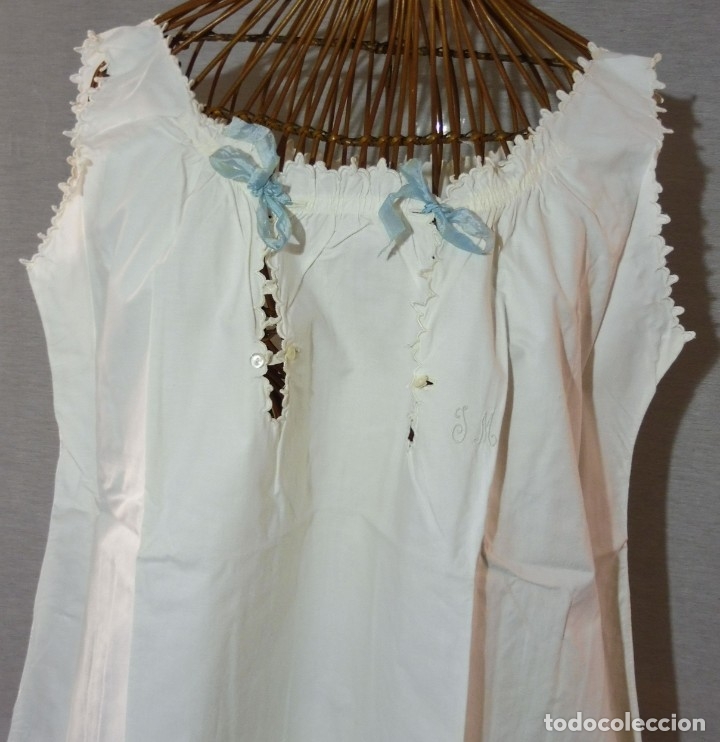 Antig&uuml;edades: ANTIGUO CAMIS&Oacute;N DE ALGOD&Oacute;N CON BORDADOS S.XIX - Foto 1