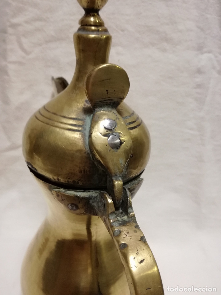 Antig&uuml;edades: 2 CAFETERA / TETERA ARABE DALLAH DE BRONCE / LATON - CON SELLOS - Foto 15