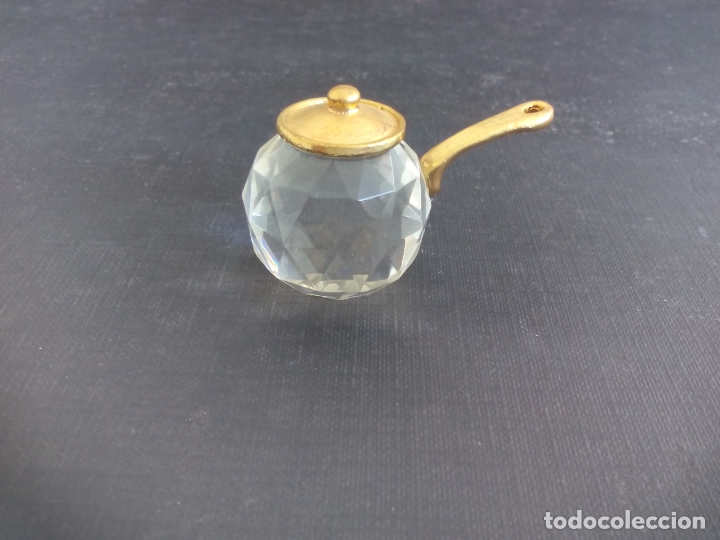 Antiquit&auml;ten: CAZO, CACILLO DE COCINA. MINIATURA DE CRISTAL, CON DETALLES DORADOS, DECORACI&Oacute;N, CASA MU&Ntilde;ECAS...