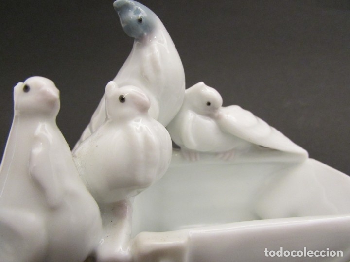 Antig&uuml;edades: ANTIGUO VIOLETERO CARRETILLA CON PALOMAS - Foto 3