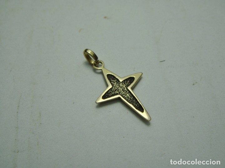 Antig&uuml;edades: Cruz con ba&ntilde;o de oro. - Foto 2