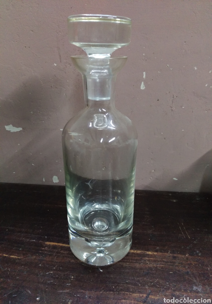 Antig&uuml;edades: Curiosa botella de cristal - Foto 1
