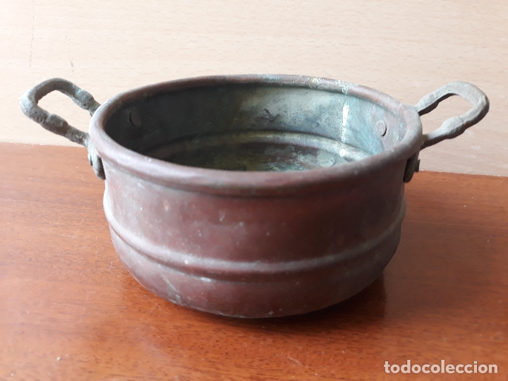 Antig&uuml;edades: Caldero olla redonda de cobre