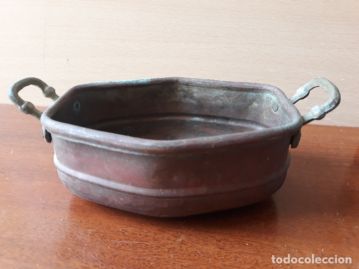 Antig&uuml;edades: Caldero olla de cobre ovalada