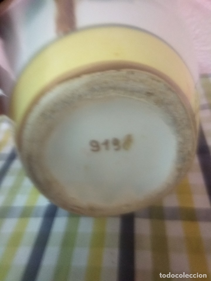 Antig&uuml;edades: Jarr&oacute;n antiguo de porcelana - Foto 2