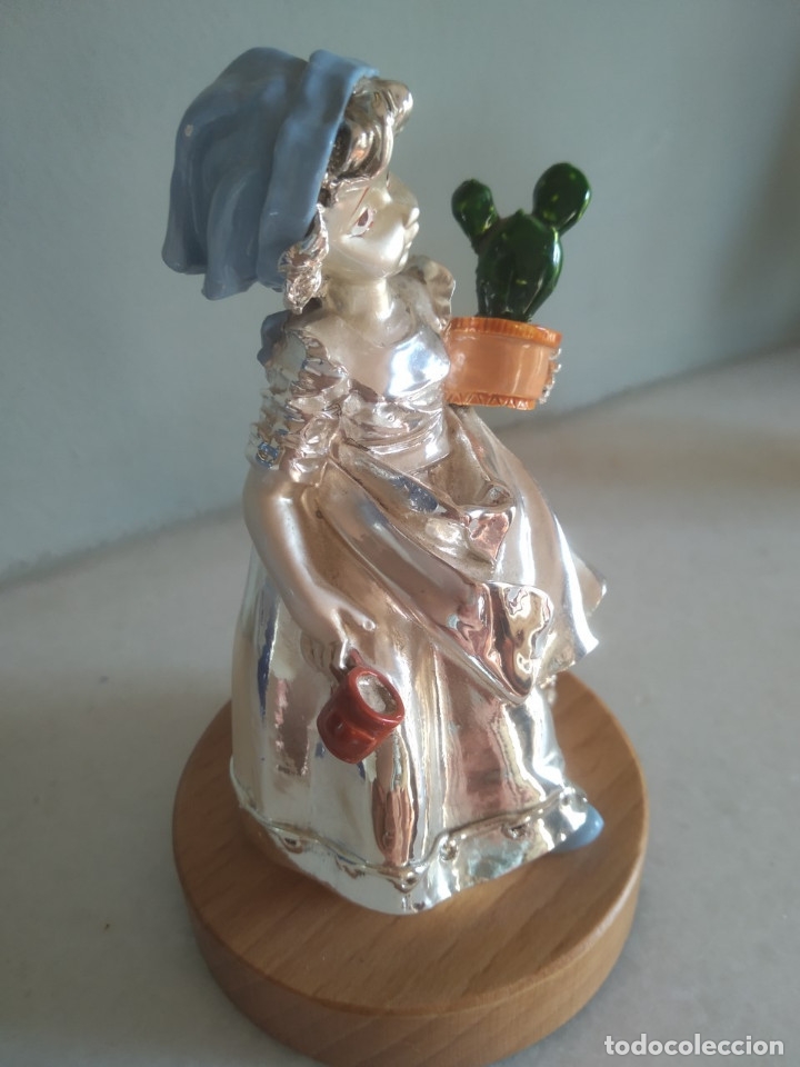 Antig&uuml;edades: Figura de Ni&ntilde;a - Foto 2