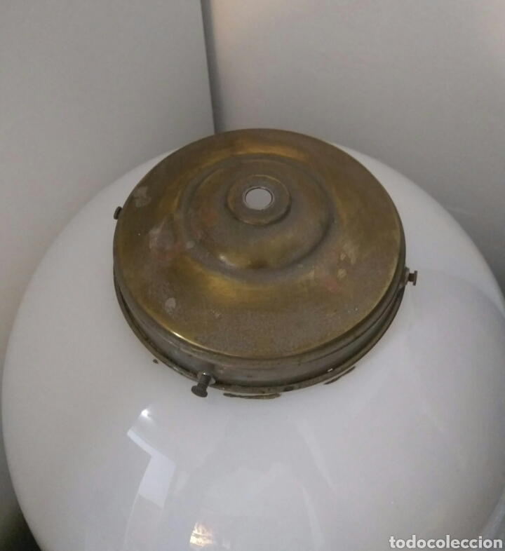 Antig&uuml;edades: Gran l&aacute;mpara bola de opalina blanca - Foto 2