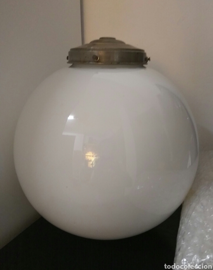 Antig&uuml;edades: Gran l&aacute;mpara bola de opalina blanca - Foto 3