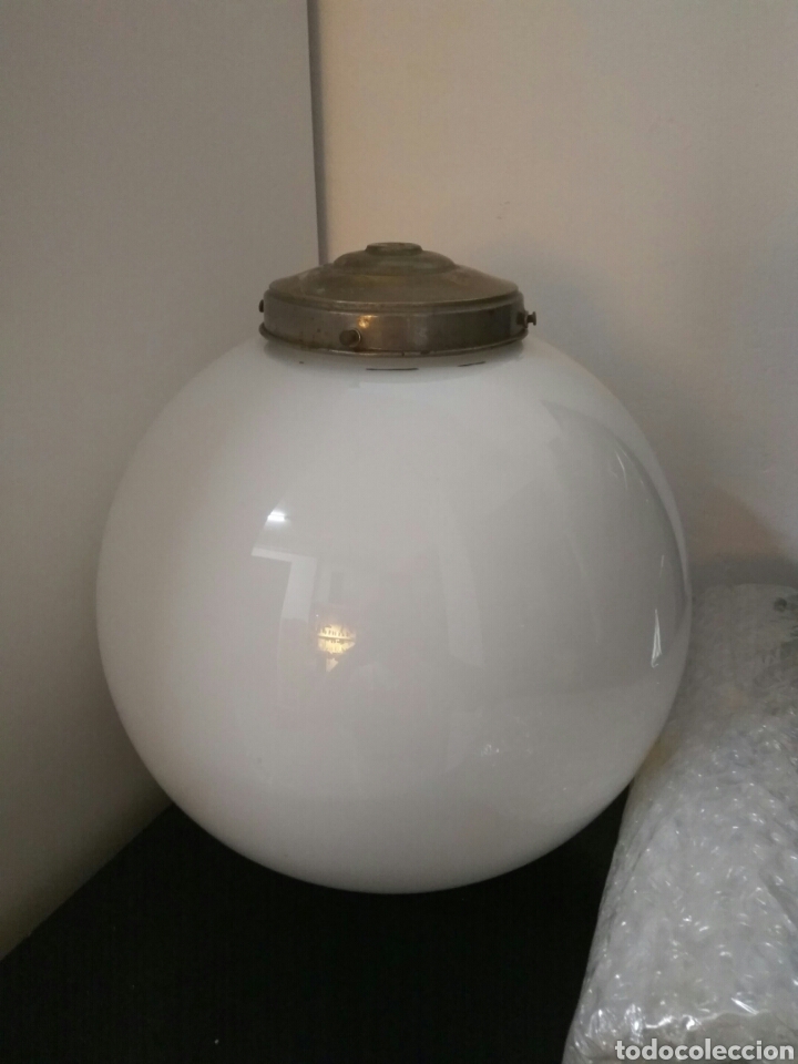 Antig&uuml;edades: Gran l&aacute;mpara bola de opalina blanca - Foto 4