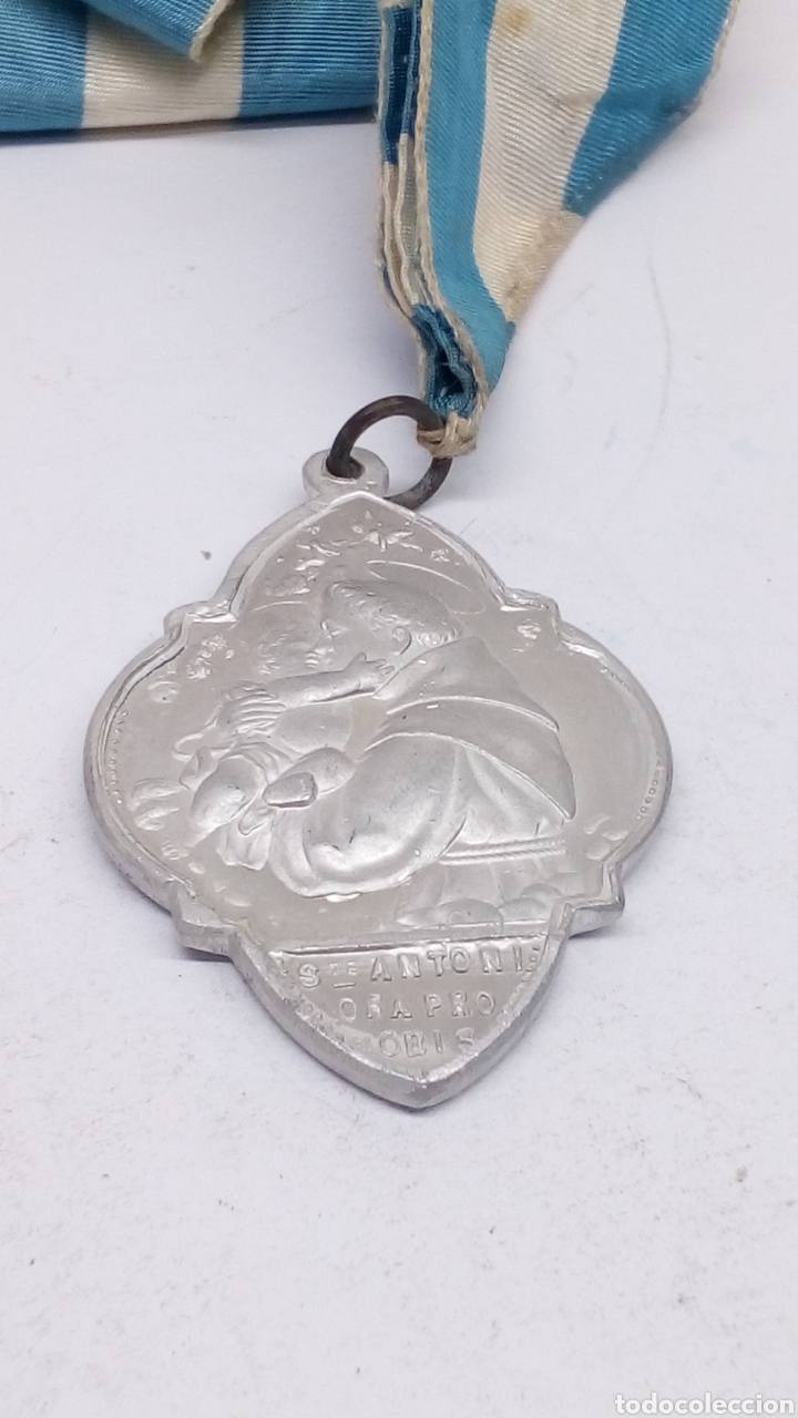 Antig&uuml;edades: Medalla religiosa de metal - Foto 1