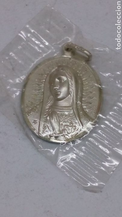 Antig&uuml;edades: Medalla religiosa metal - Foto 1