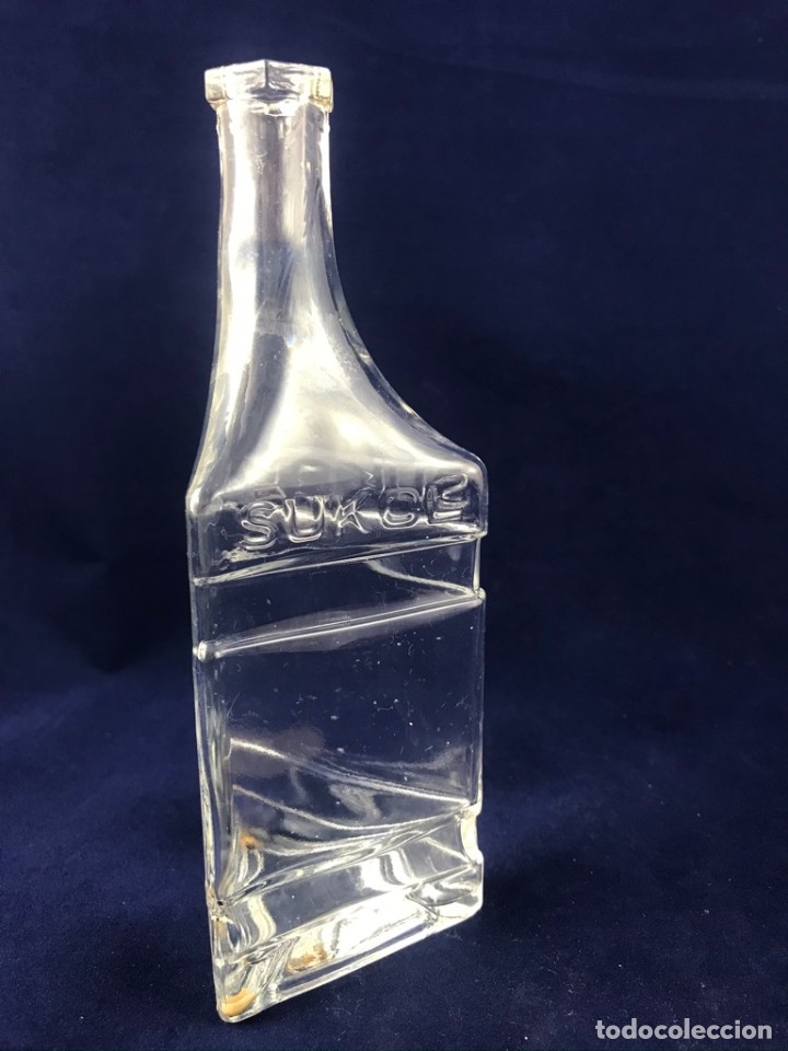 Antig&uuml;edades: RAR&Iacute;SIMA ANTIGUA BOTELLA O FRASCO TRIANGULAR SUKOL - Foto 1