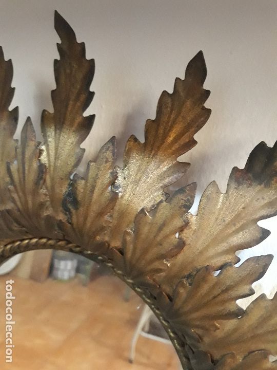 Antig&uuml;edades: Espejo ovalado de hojas tipo sol - Foto 3