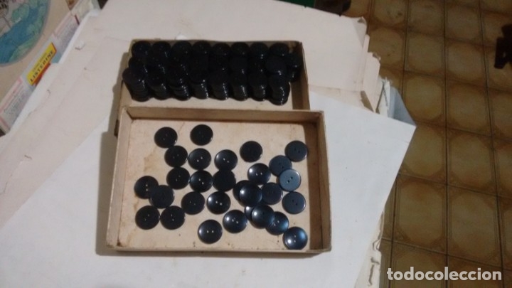 Antig&uuml;edades: BOTONES - LOTE DE 250 - Foto 1