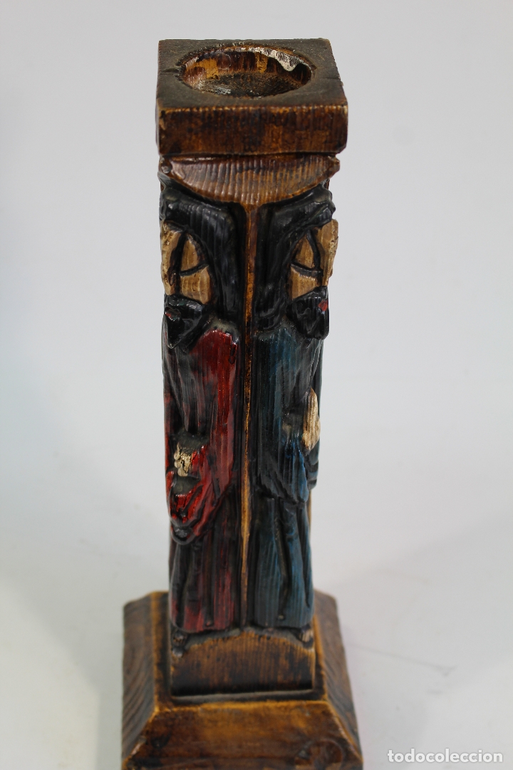 Antig&uuml;edades: candelabro con santos en madera tallada - Foto 1