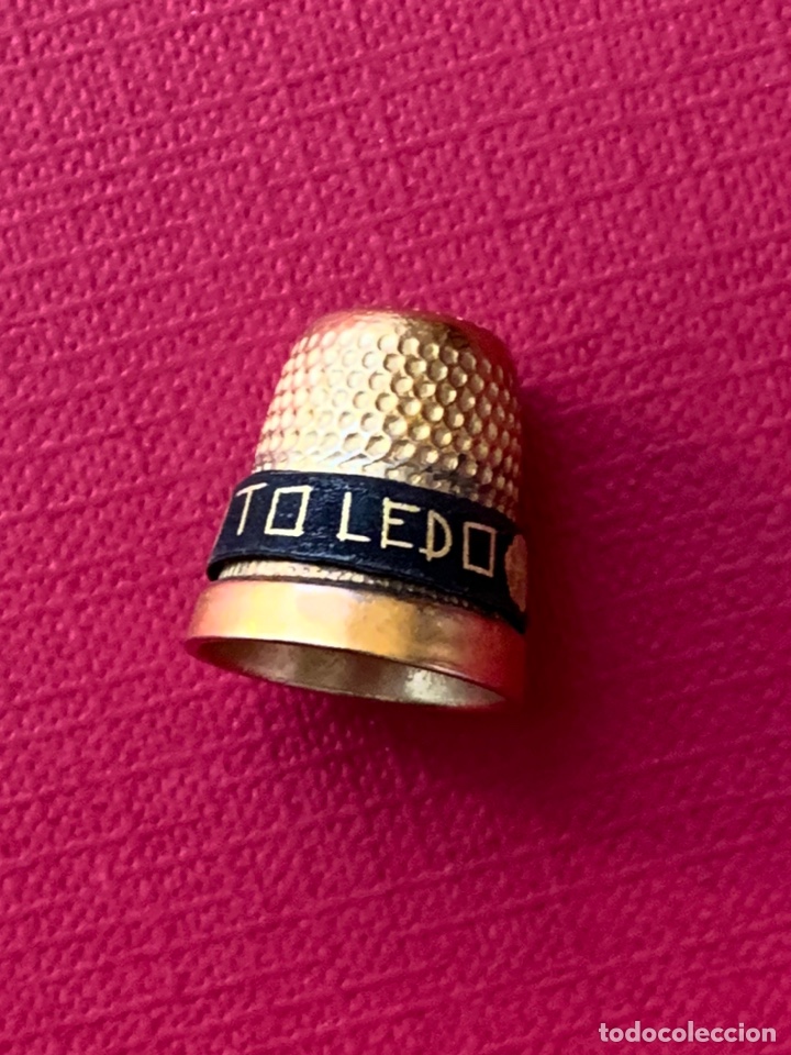 Antig&uuml;edades: Dedal de colecci&oacute;n de oro de Toledo