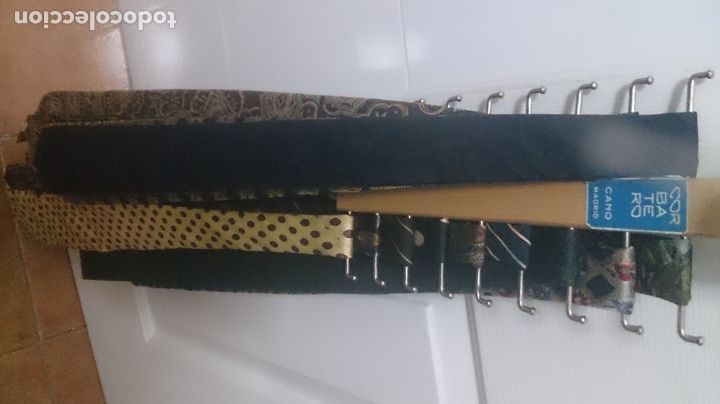 Antig&uuml;edades: 18 corbatas. Primeras marcas. seda. - Foto 2